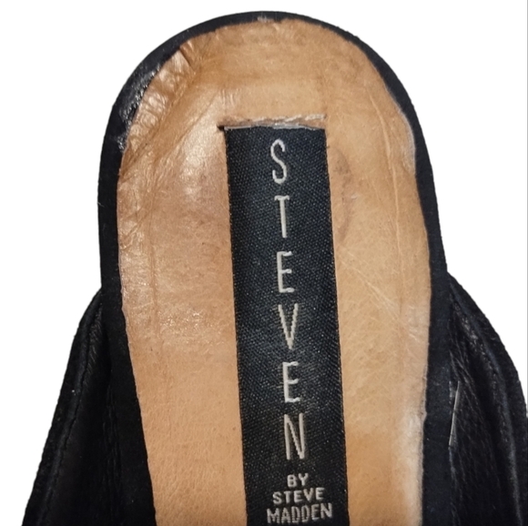 Steve Madden "Razzi" Suede Mules - Picture 6 of 9